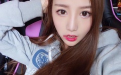 美国色情三级欧美三级纸匠情挑